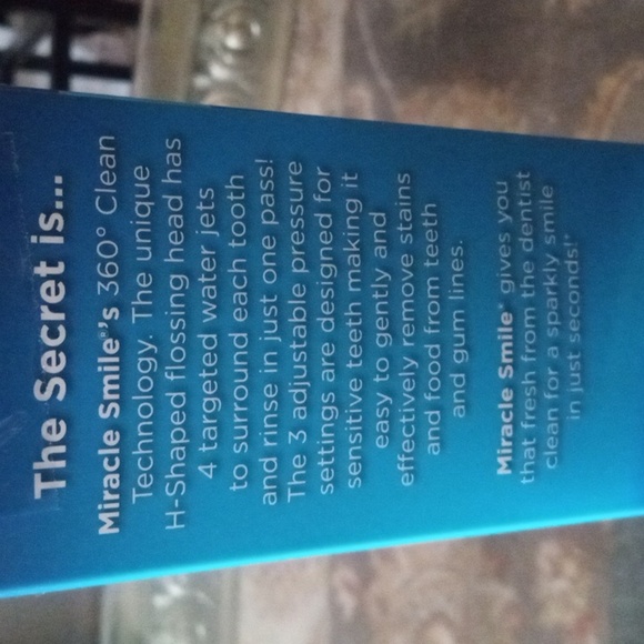 Miracle Smile Water Flosser - Picture 6 of 7
